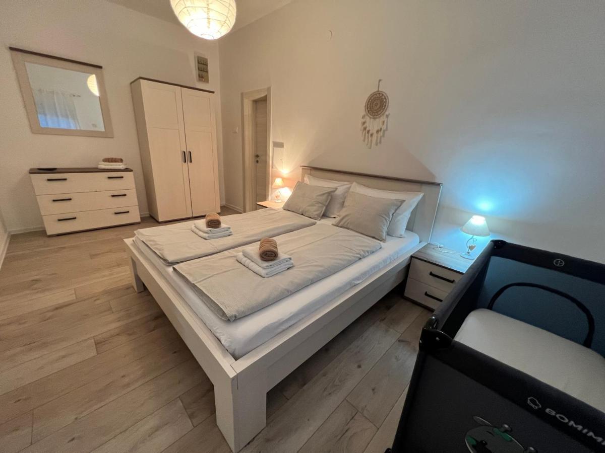 Kaala Apartments Супетарска Драга Екстериор снимка